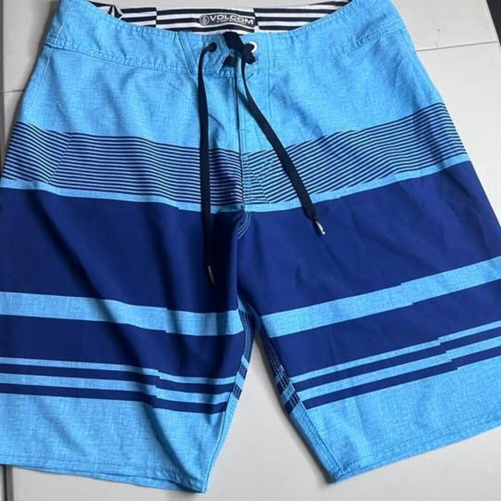 Volcom Striped Board Shorts size 32